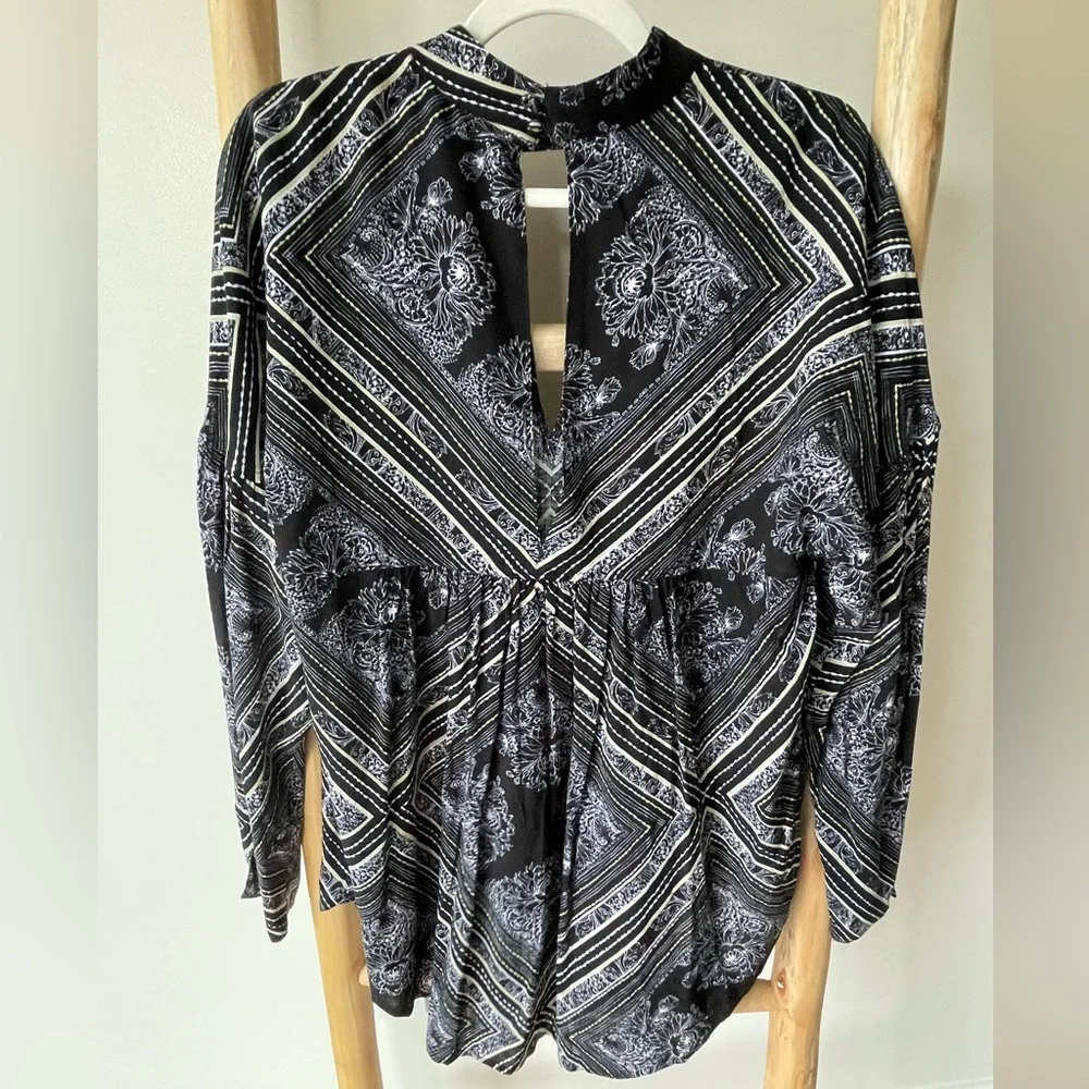 Free People Walking on a Dream Long Sleeve Flowy Sexy Black Keyhole Neck Tunic S